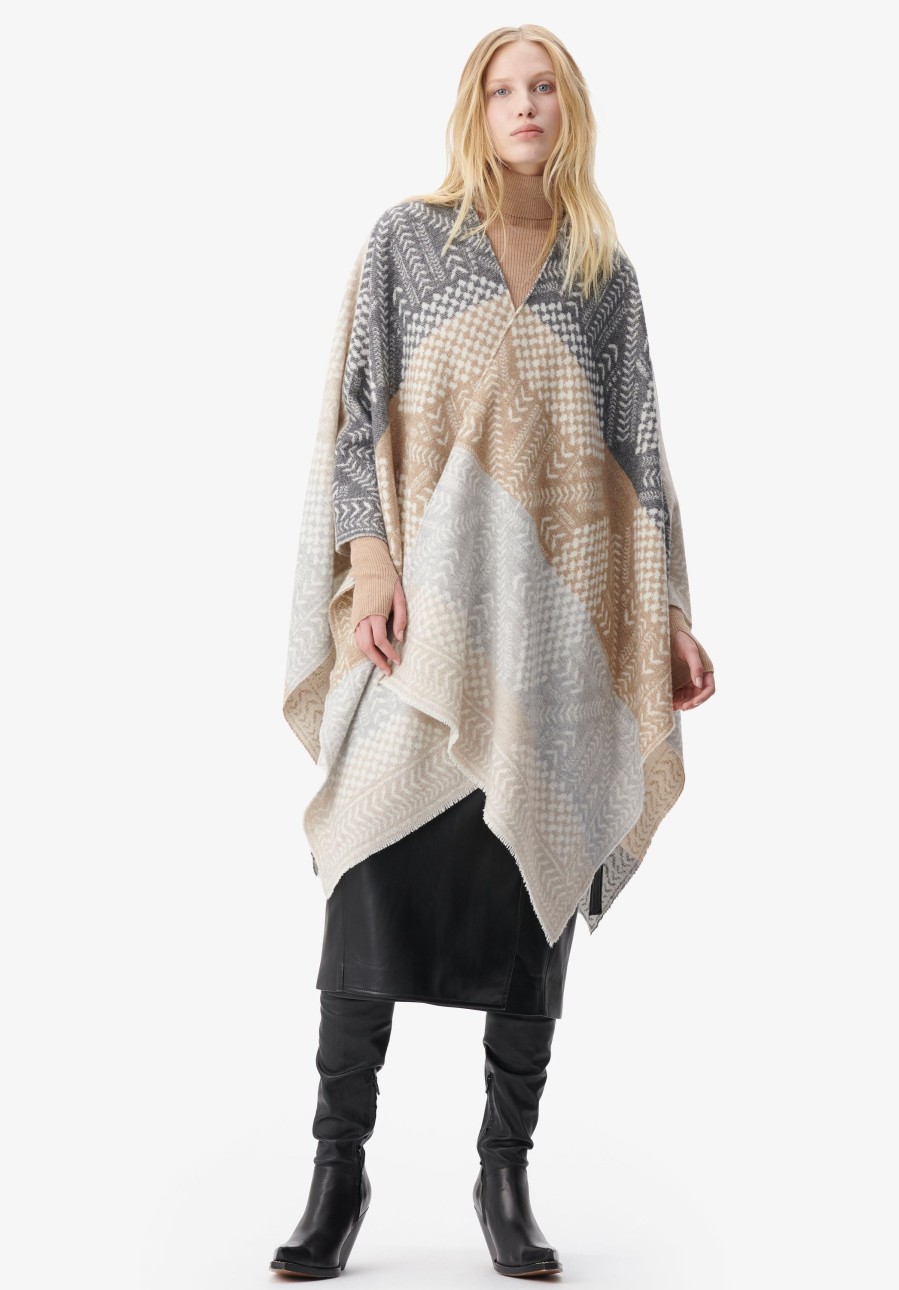 Frau Lala Berlin | Poncho Pineo Heritage Star Multicolor